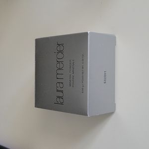 Laura Mercier Mineral Powder